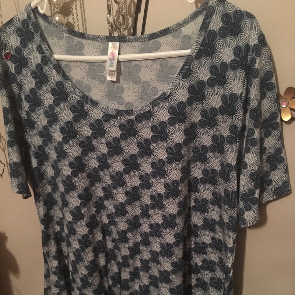 Lularoe Perfect Tee